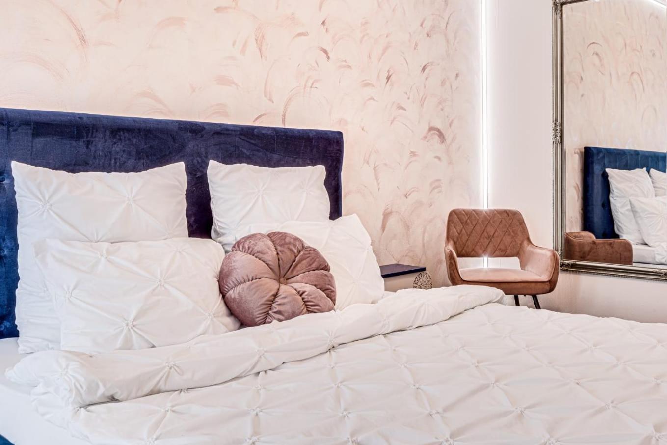 Ari - Ared Luxurious Apartments With Balcony & Free Parking Arad Buitenkant foto