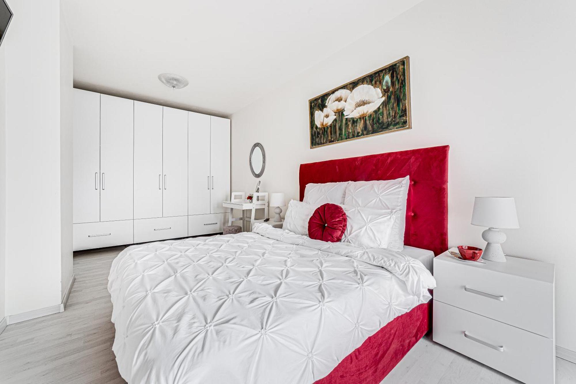Ari - Ared Luxurious Apartments With Balcony & Free Parking Arad Buitenkant foto