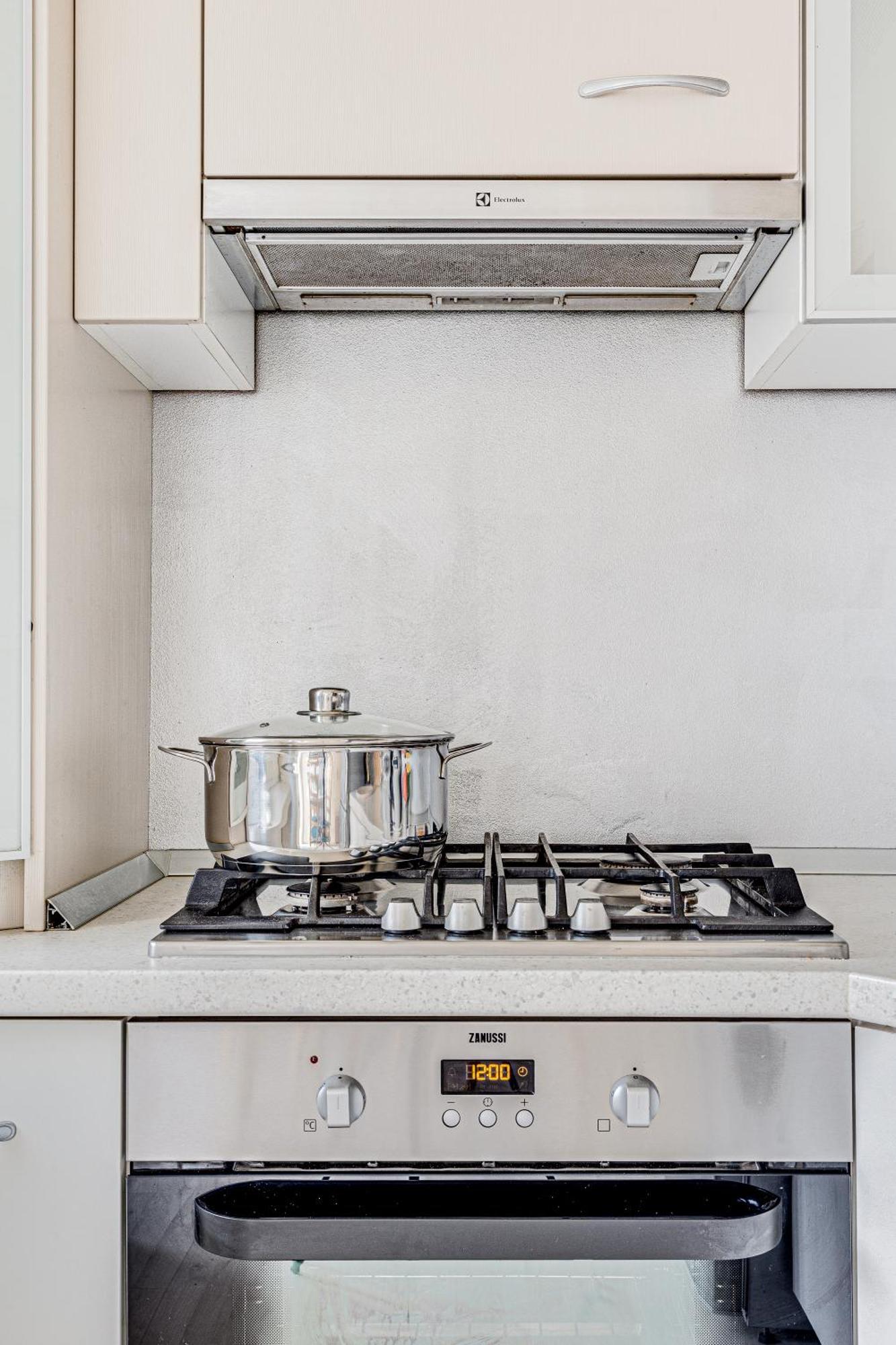 Ari - Ared Luxurious Apartments With Balcony & Free Parking Arad Buitenkant foto