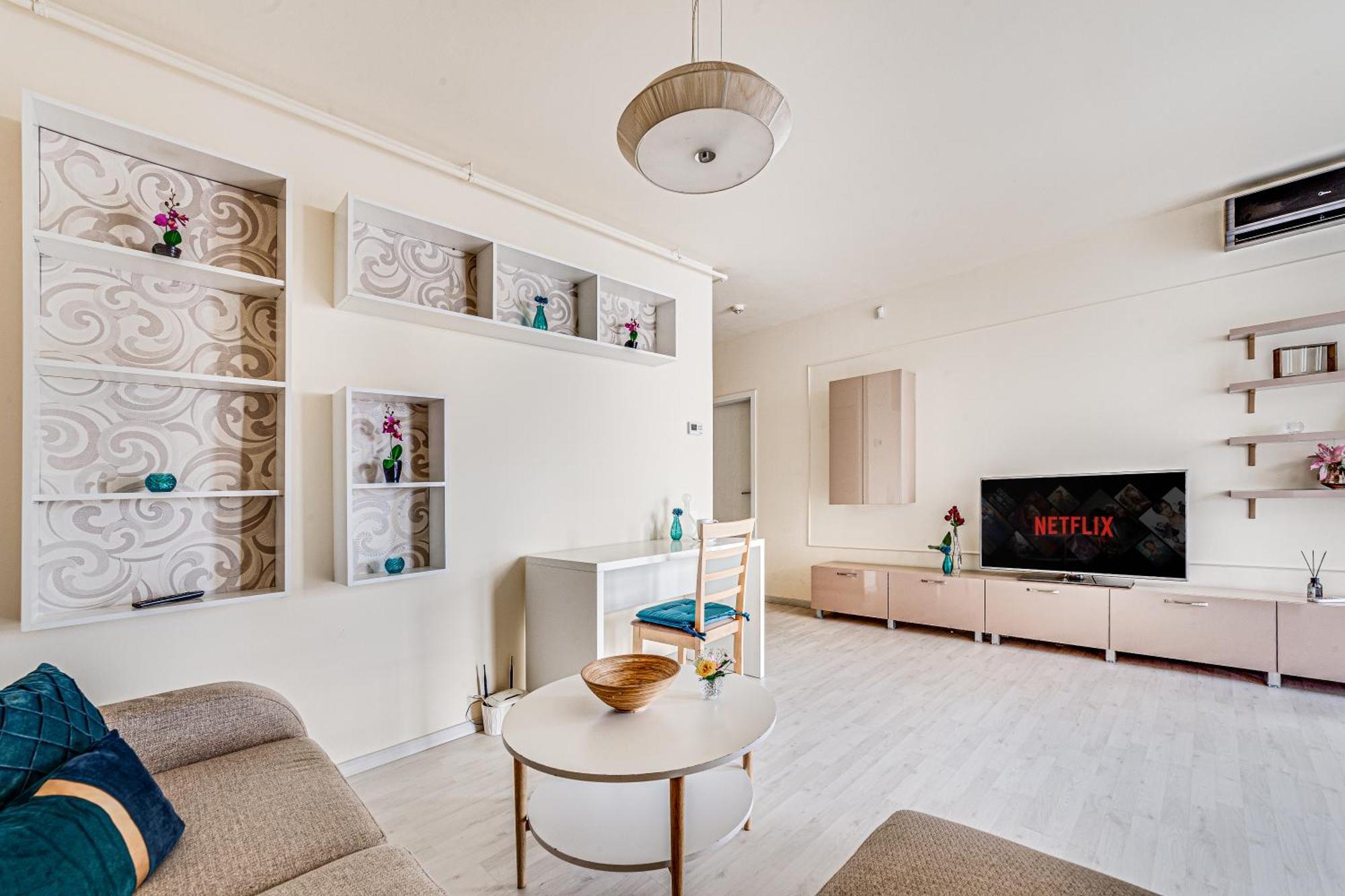 Ari - Ared Luxurious Apartments With Balcony & Free Parking Arad Buitenkant foto